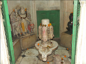 Information about brief history of gayatri puskar temple in rajasthan